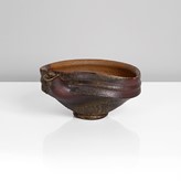 A Bizen Pourer made by Hamada Shuroku offered at auction with Maak